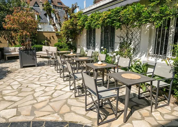 Ξενοδοχείο Le Patio - 2*